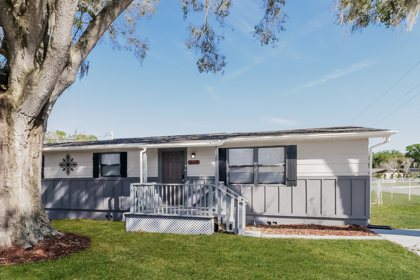 637 W ALAMO DR LAKELAND, FL 33813
